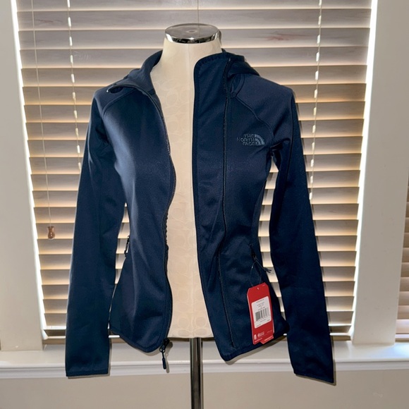 The North Face Arcata Hoodie - Picture 1 of 8